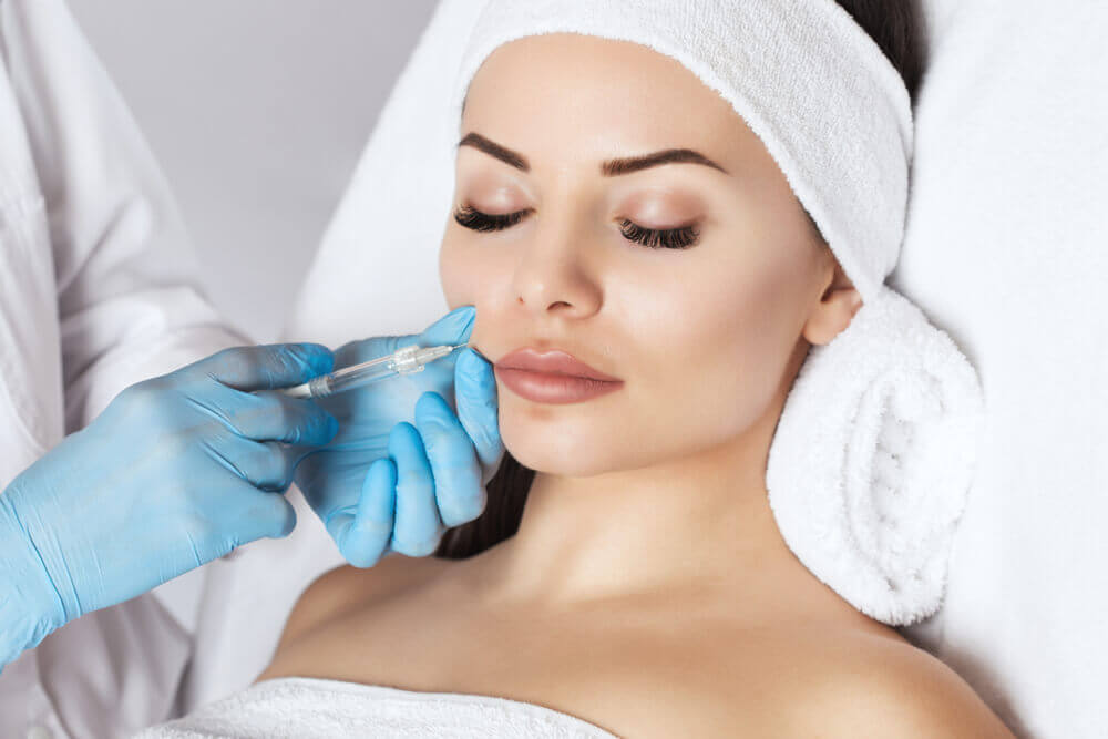 You are currently viewing Dermal Fillers (Face and Lip Fillers)